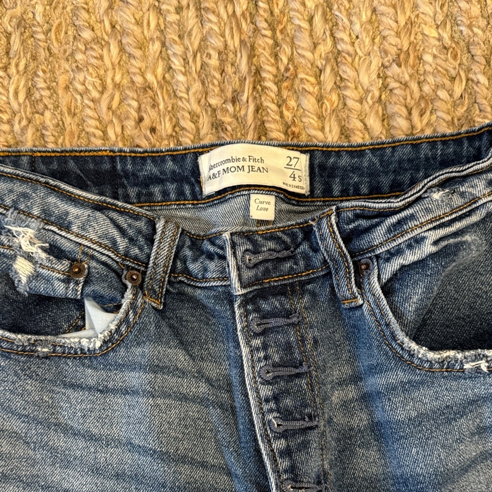 Abercrombie & Fitch Blue Ankle Jeans